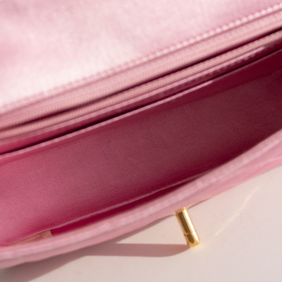 Chanel Vintage Pink Quilted Satin Mini Diana 24K Gold Bijou Chain 90s Flap Bag - Picture 13 of 16